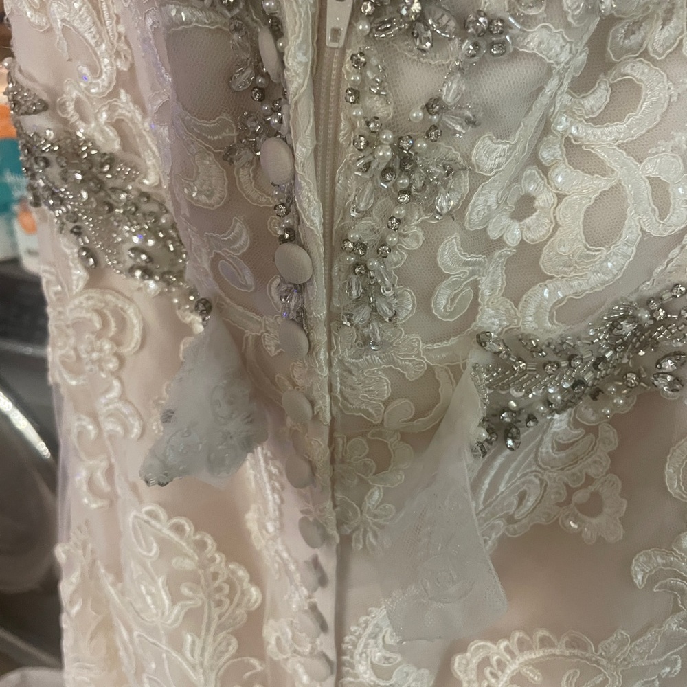 Stella York #6502 Mermaid Wedding Dress - Picture 7 of 10